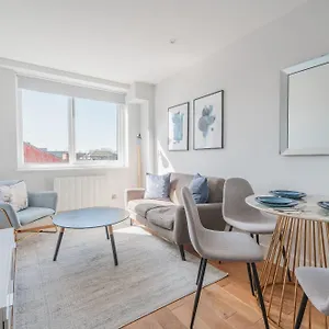 Modern 1 Bedroom In Eastleigh